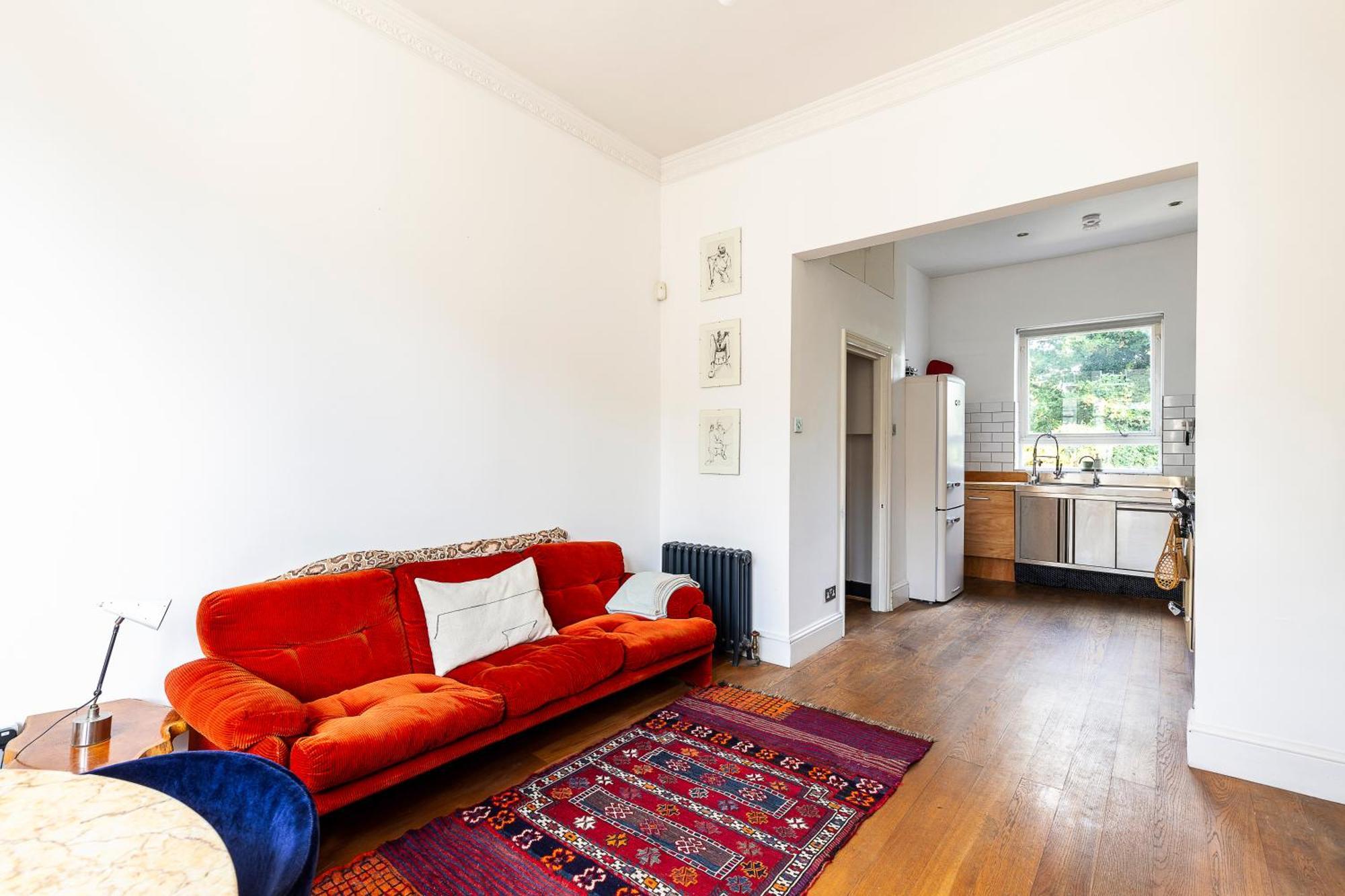Retro Charm And Modern Comforts * Londra